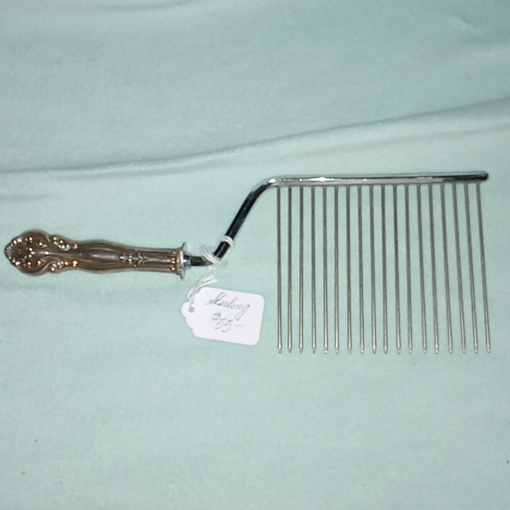 Sterling vintage handle cake cutter
